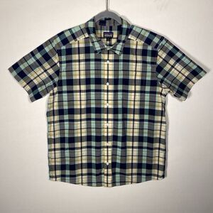 Patagonia Short Sleeve button down  LARGE plaid Shirt Organic Cotton navy blue
